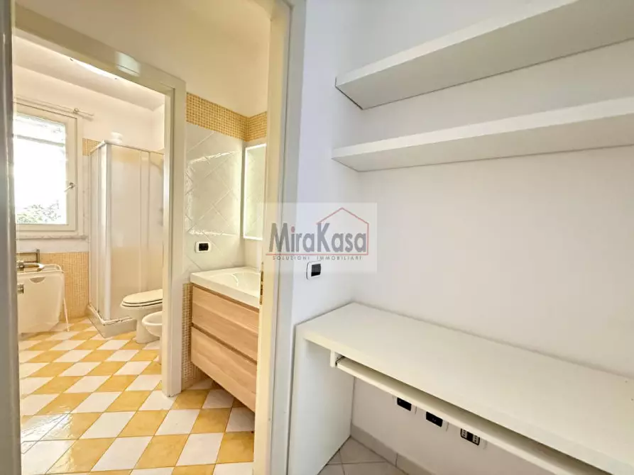 Immagine 14 di Appartamento in vendita  in Viale Solferino a Cervia