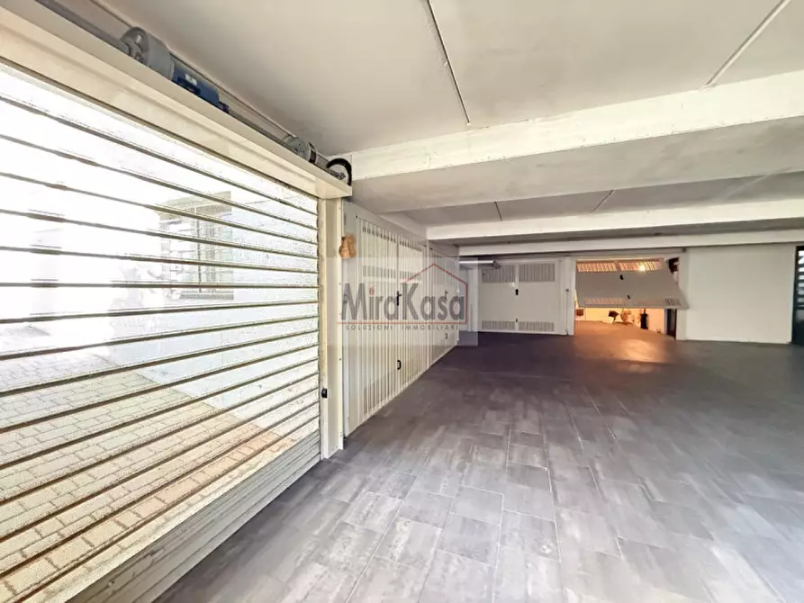 Immagine 21 di Appartamento in vendita  in Viale Solferino a Cervia