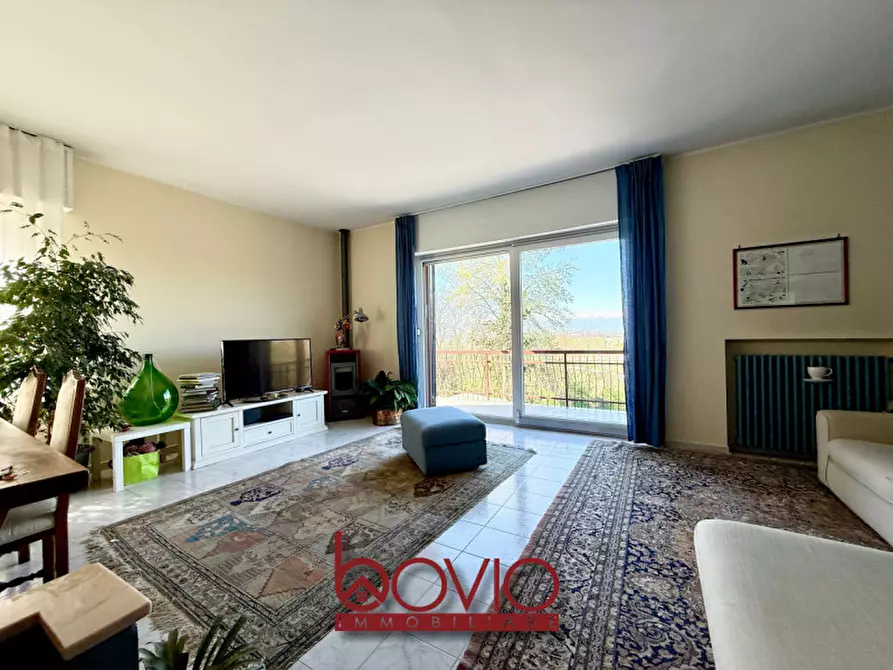Immagine 7 di Villa in vendita  in STRADA DEL VESIO N°35 a Castiglione Torinese