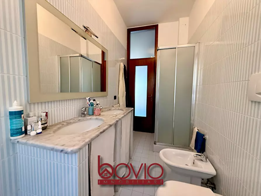 Immagine 37 di Villa in vendita  in STRADA DEL VESIO N°35 a Castiglione Torinese