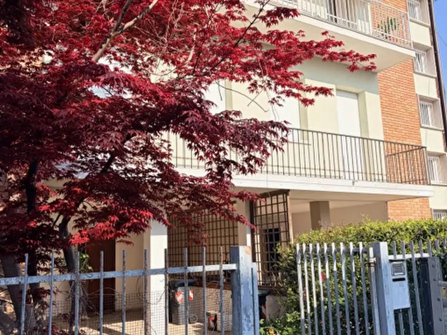 Immagine 2 di Casa bifamiliare in vendita  in via Rovigo a Padova