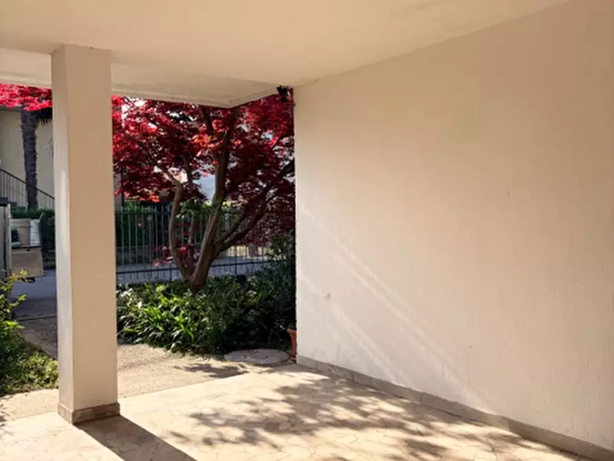 Immagine 3 di Casa bifamiliare in vendita  in via Rovigo a Padova