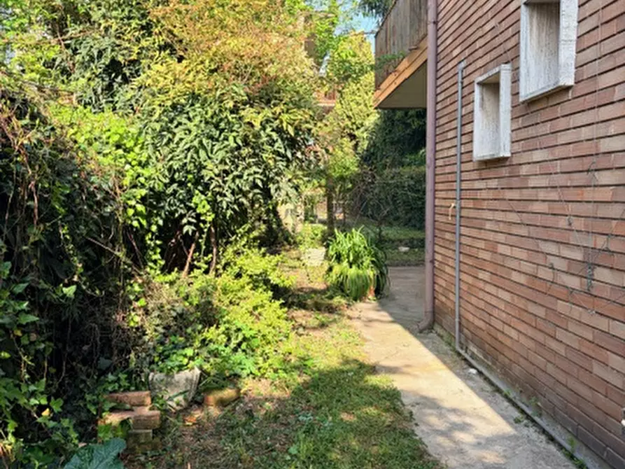 Immagine 4 di Casa bifamiliare in vendita  in via Rovigo a Padova