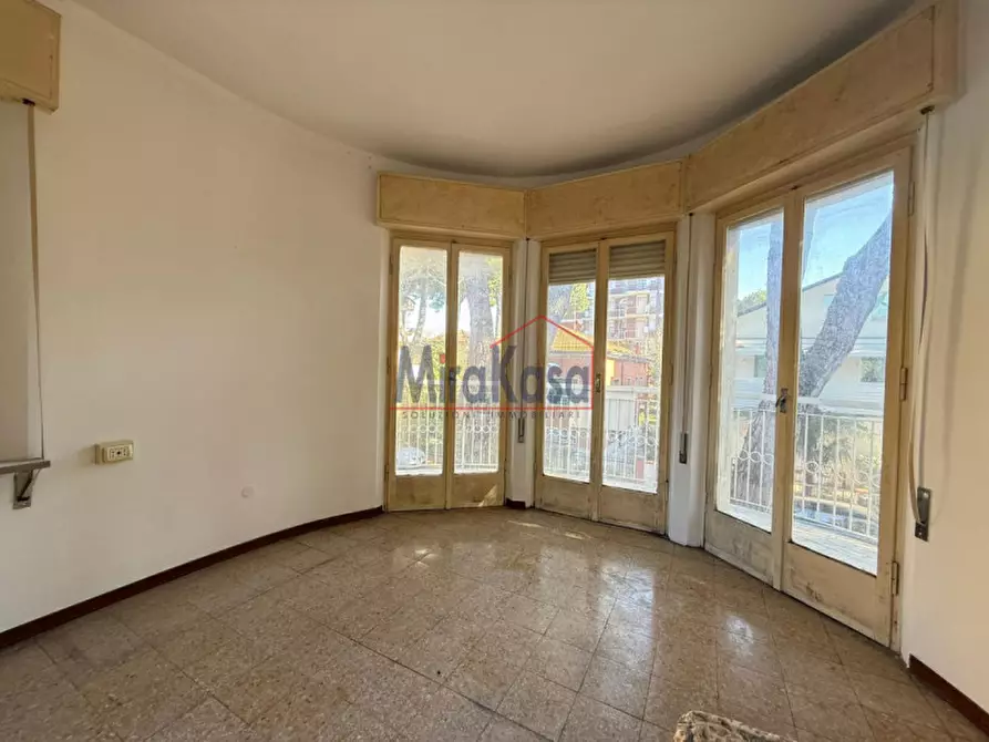 Immagine 5 di Appartamento in vendita  in Viale Pola a Cervia
