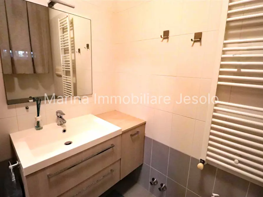 Immagine 16 di Appartamento in vendita  in Via dell'Angelo a Jesolo