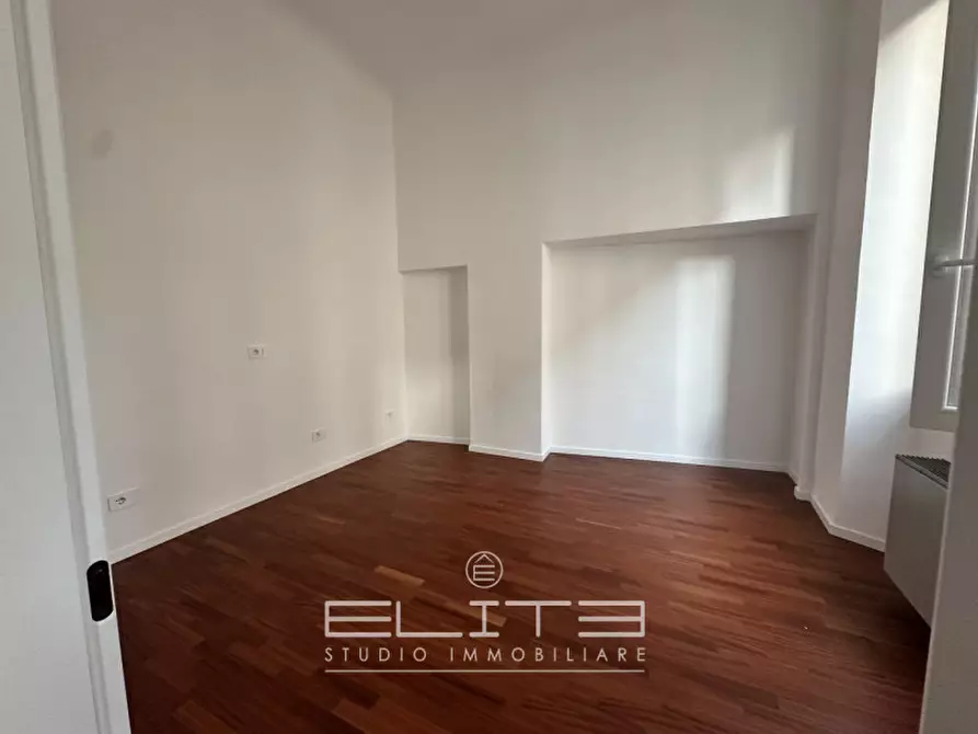 Immagine 4 di Appartamento in vendita  in P.ZZA  ROMA a Ancona