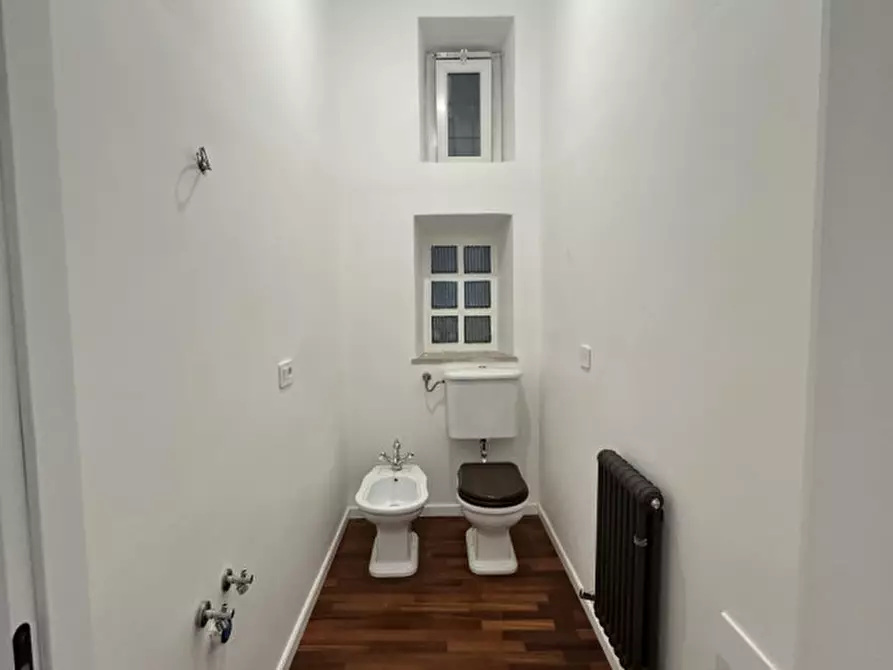 Immagine 15 di Appartamento in vendita  in P.ZZA  ROMA a Ancona