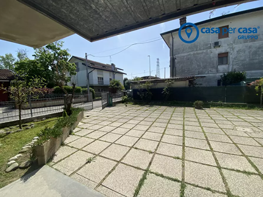 Immagine 39 di Appartamento in vendita  in Via Padova a Taglio Di Po