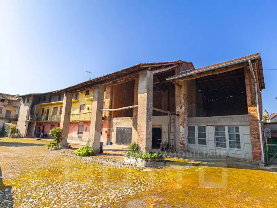 Immagine 1 di Rustico / casale in vendita  in via bellinzago 1 a Caltignaga