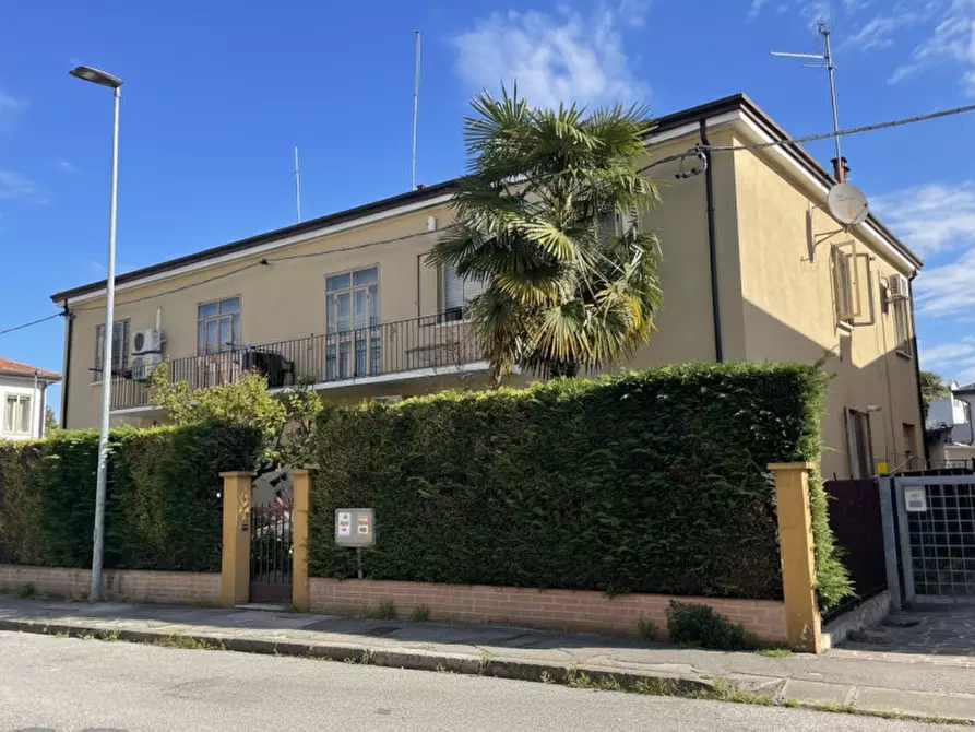 Immagine 17 di Appartamento in vendita  in Via Jacopo Crescini a Padova