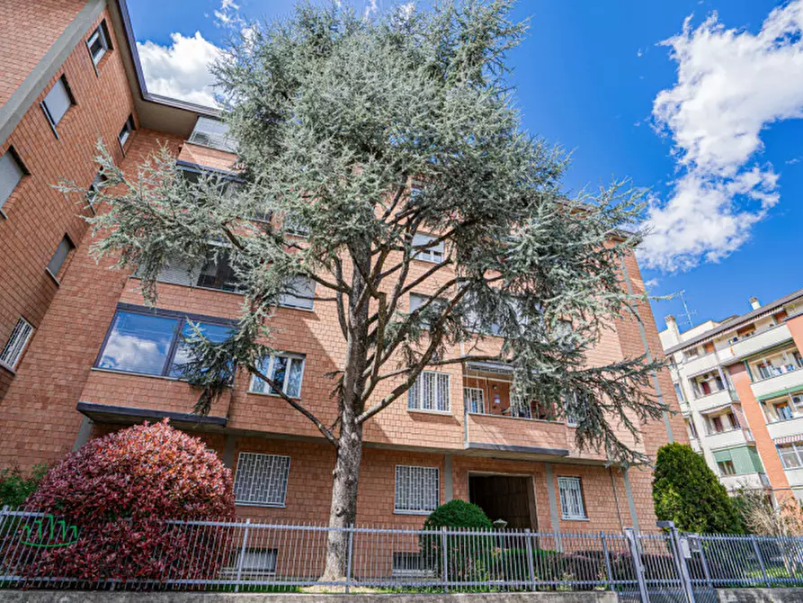 Immagine 1 di Appartamento in vendita  in Via Amedeo Orlandi a San Lazzaro Di Savena