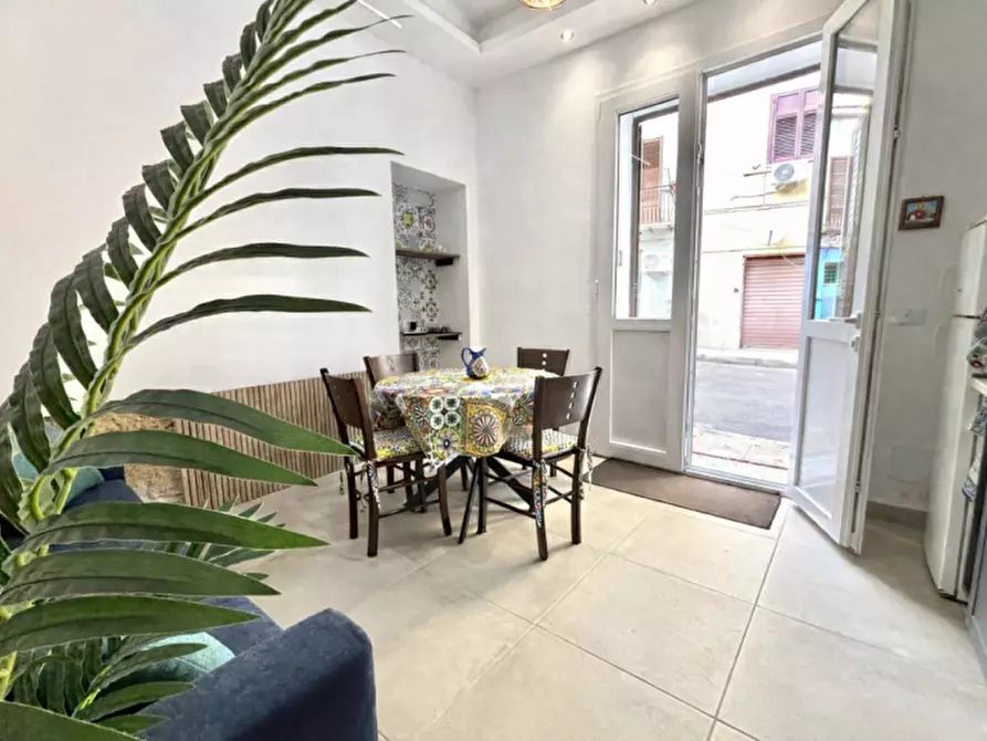 Immagine 1 di Appartamento in vendita  in VIA ANTONIO AMICO a Palermo