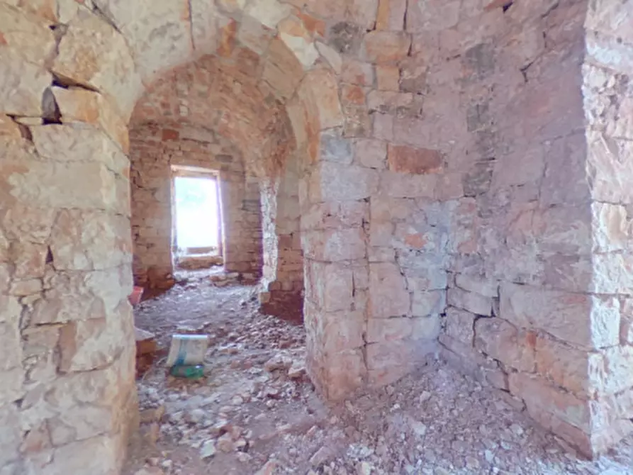 Immagine 10 di Rustico / casale in vendita  a Fasano