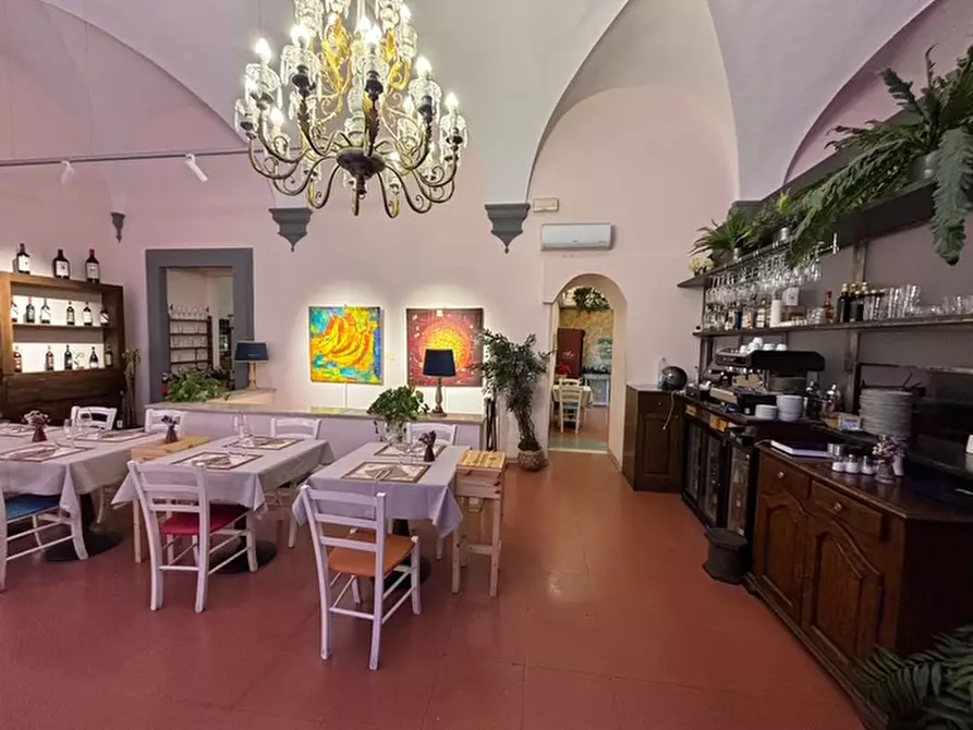 Immagine 2 di Attività commerciale in vendita  in BORGO DEGLI ALBIZI a Firenze