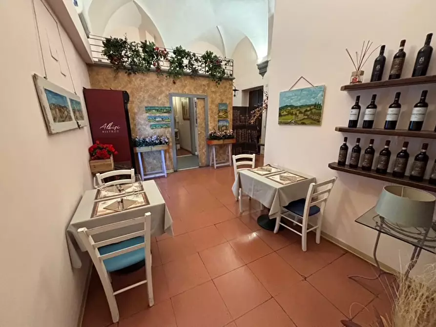 Immagine 11 di Attività commerciale in vendita  in BORGO DEGLI ALBIZI a Firenze