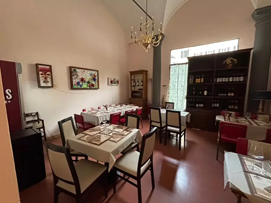 Immagine 13 di Attività commerciale in vendita  in BORGO DEGLI ALBIZI a Firenze