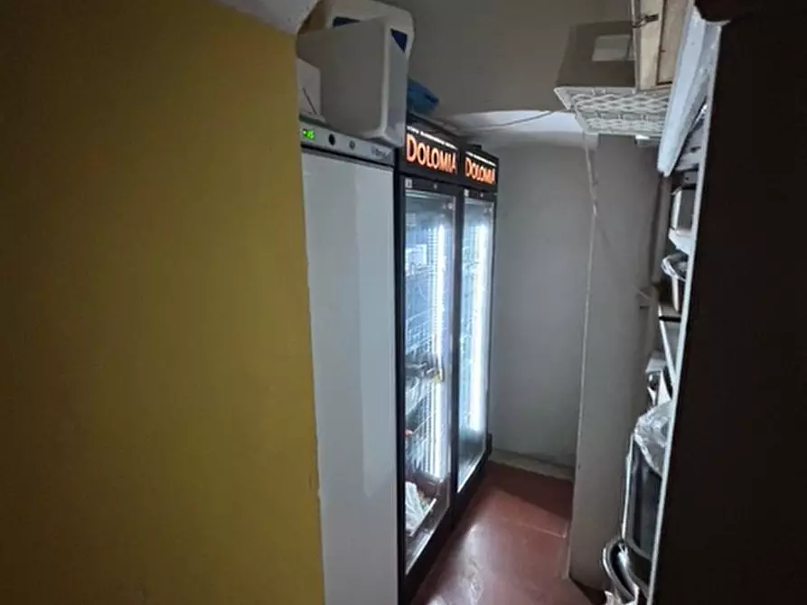 Immagine 19 di Attività commerciale in vendita  in BORGO DEGLI ALBIZI a Firenze