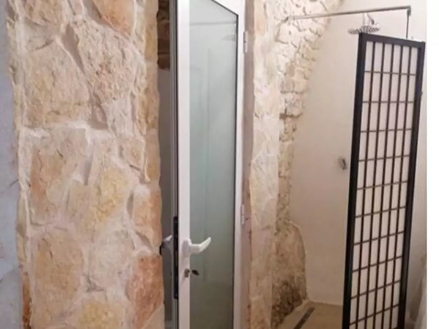 Immagine 7 di Casa indipendente in vendita  in Via Celso a Ceglie Messapico