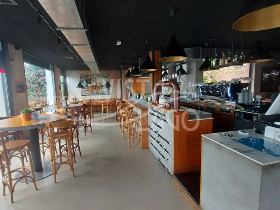 Immagine 2 di Attività commerciale in vendita  in Via Nazionale n. 3 a Vertemate Con Minoprio