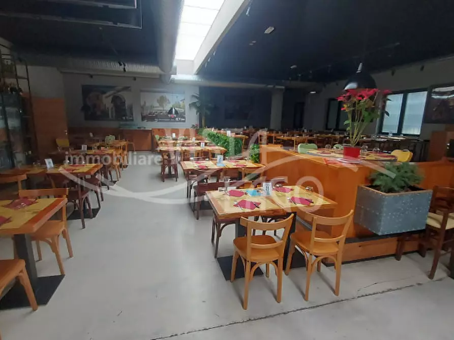 Immagine 5 di Attività commerciale in vendita  in Via Nazionale n. 3 a Vertemate Con Minoprio