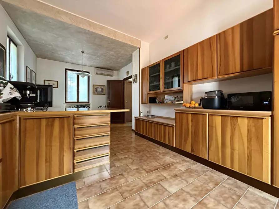 Immagine 7 di Villa in vendita  in Via San Fenzo 2 a Verona