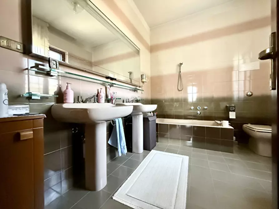 Immagine 14 di Villa in vendita  in Via San Fenzo 2 a Verona