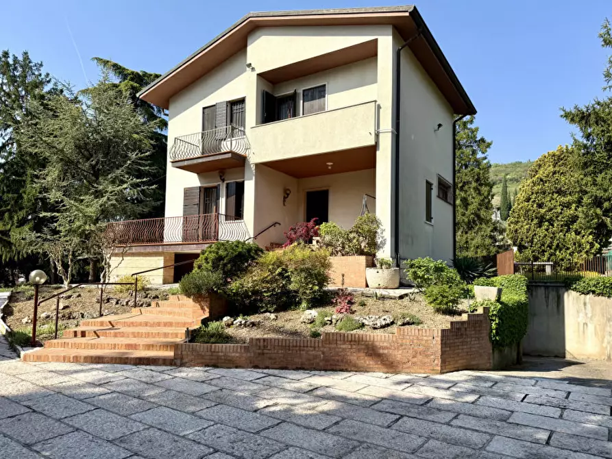Immagine 20 di Villa in vendita  in Via San Fenzo 2 a Verona
