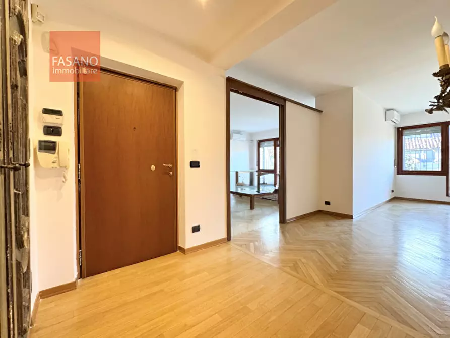 Immagine 2 di Attico in affitto  in Via Andrea Doria a Torino