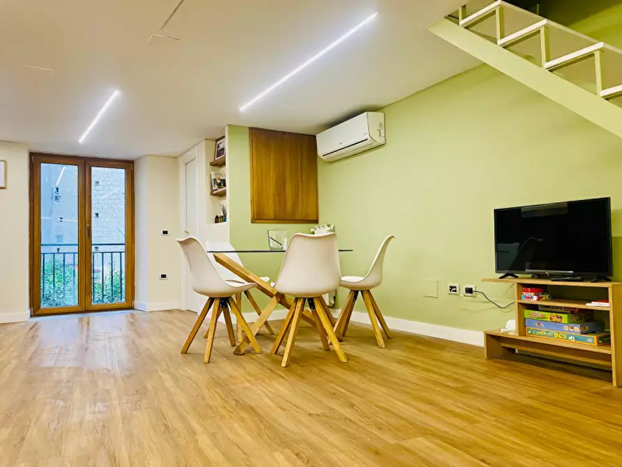 Immagine 11 di Appartamento in affitto  in via san carlo alle mortelle 2 a Napoli