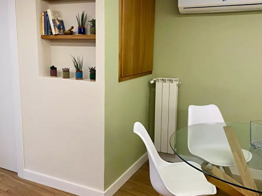 Immagine 13 di Appartamento in affitto  in via san carlo alle mortelle 2 a Napoli