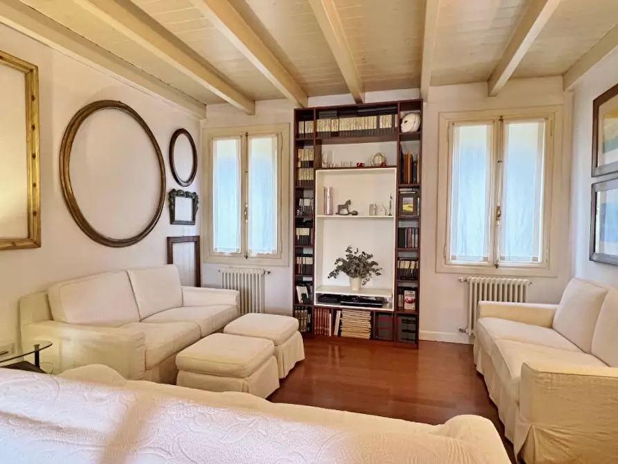 Immagine 3 di Casa bifamiliare in vendita  in Viale della Pace a Vicenza