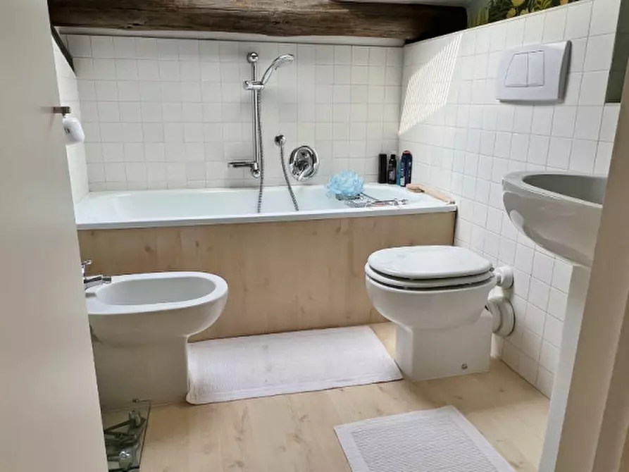 Immagine 24 di Casa bifamiliare in vendita  in Viale della Pace a Vicenza