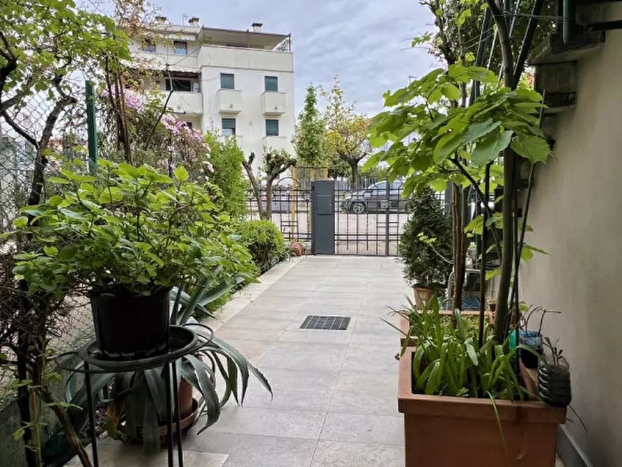 Immagine 29 di Casa bifamiliare in vendita  in Viale della Pace a Vicenza