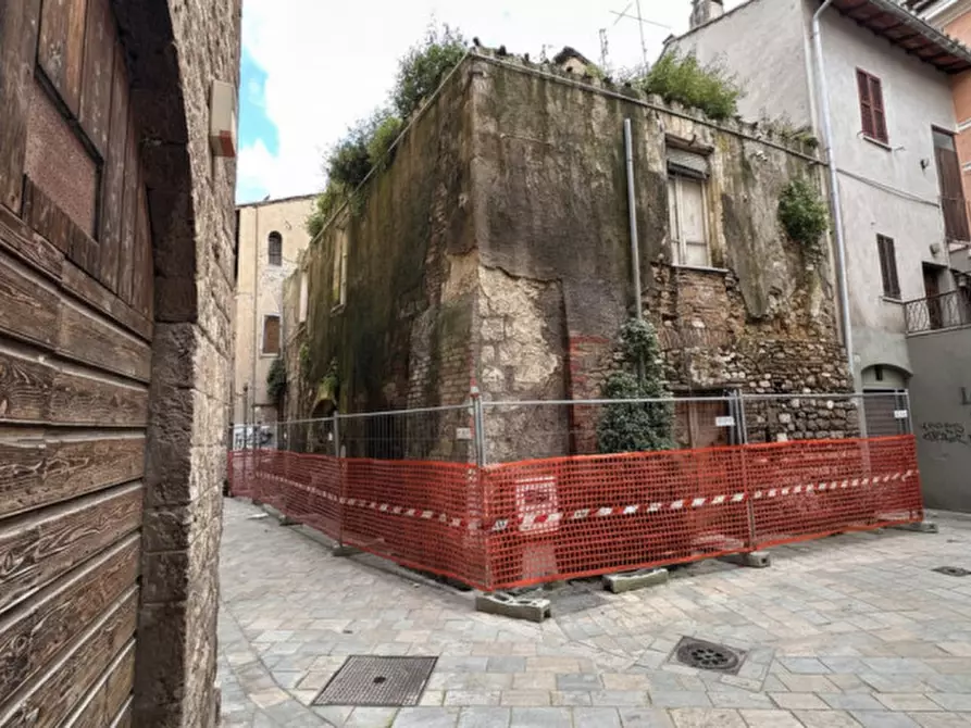 Immagine 3 di Rustico / casale in vendita  a Terni