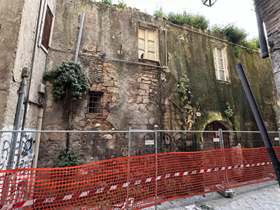 Immagine 5 di Rustico / casale in vendita  a Terni