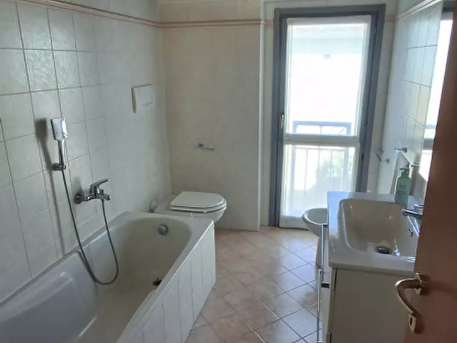 Immagine 18 di Appartamento in affitto  in Via Lonate a Turbigo