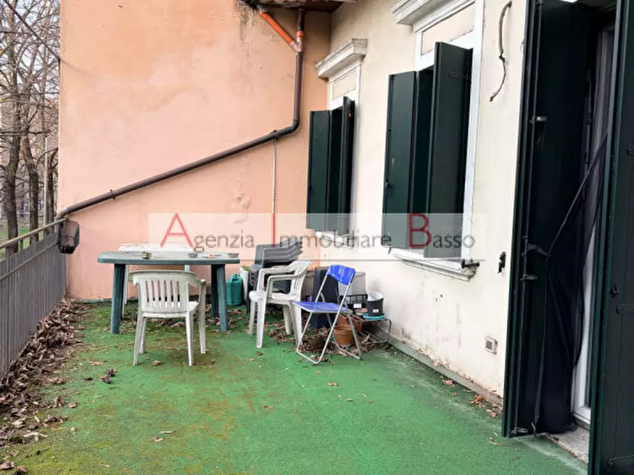 Immagine 4 di Palazzo in vendita  in RIVIERA SAN BENEDETTO a Padova