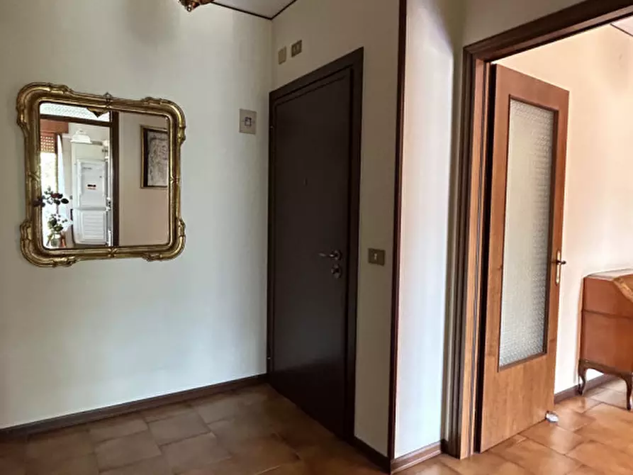 Immagine 15 di Appartamento in vendita  in Via Roma a Salzano