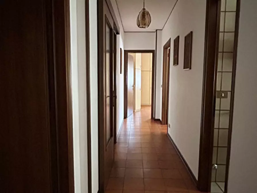 Immagine 21 di Appartamento in vendita  in Via Roma a Salzano