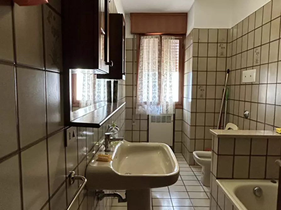 Immagine 23 di Appartamento in vendita  in Via Roma a Salzano