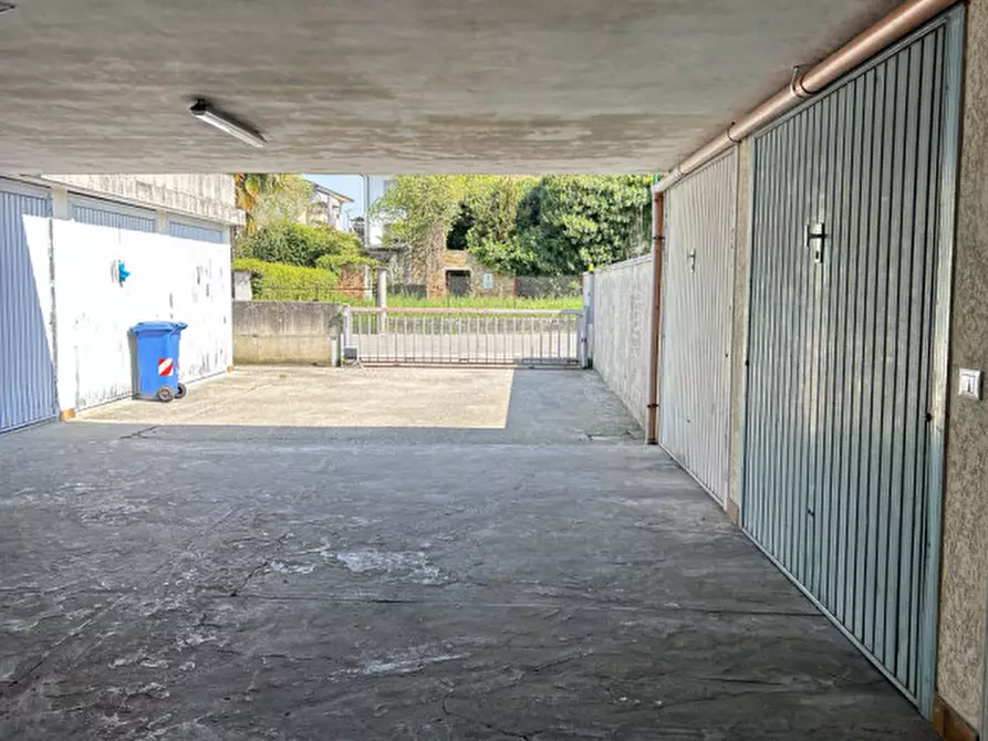 Immagine 30 di Appartamento in vendita  in Via Roma a Salzano