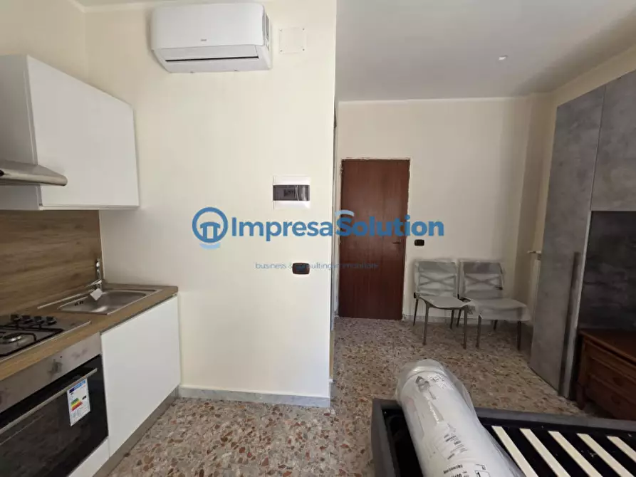 Immagine 5 di Camera in affitto  in Via Consalvo a Napoli