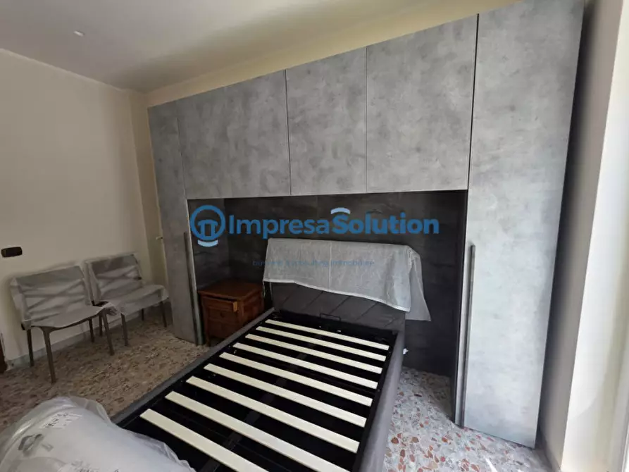 Immagine 11 di Camera in affitto  in Via Consalvo a Napoli