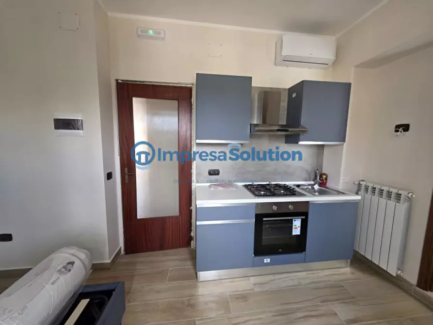 Immagine 22 di Camera in affitto  in Via Consalvo a Napoli