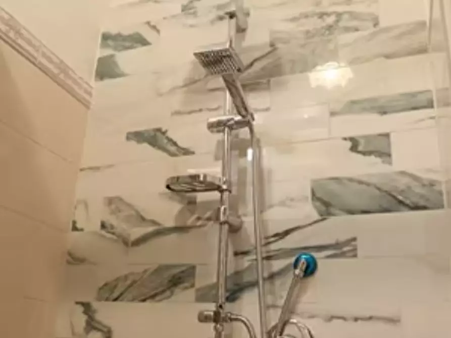 Immagine 4 di Appartamento in affitto  in Via santa Brigida 74 a Napoli
