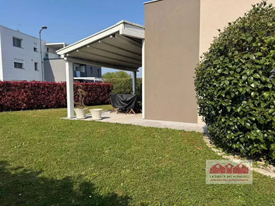 Immagine 4 di Villetta a schiera in vendita  in Via Vittorio Maran a Costabissara