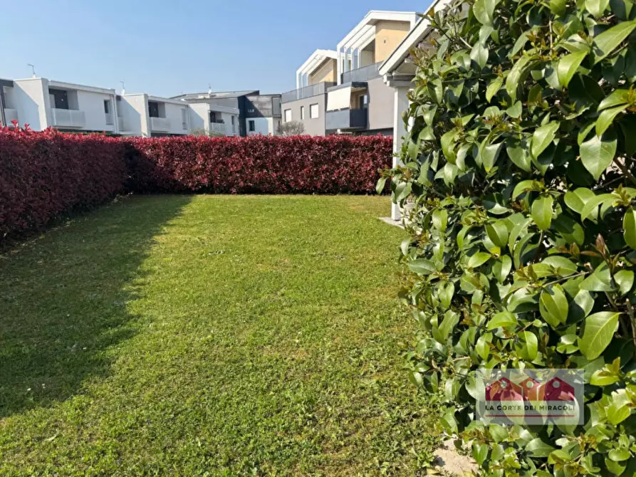 Immagine 20 di Villetta a schiera in vendita  in Via Vittorio Maran a Costabissara