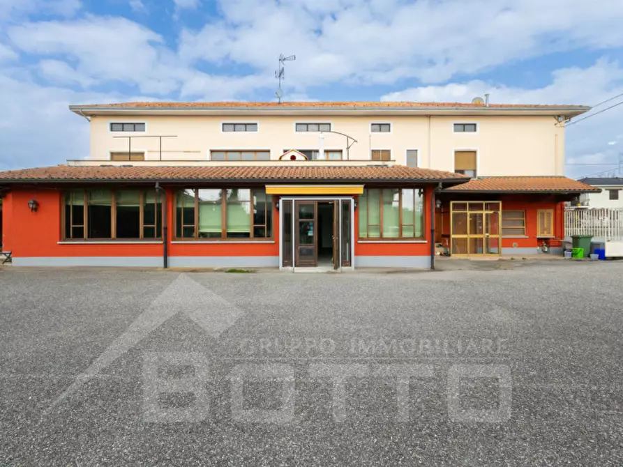 Immagine 1 di Casa indipendente in vendita  in località molino nuovo n 33 a Fontaneto D'agogna