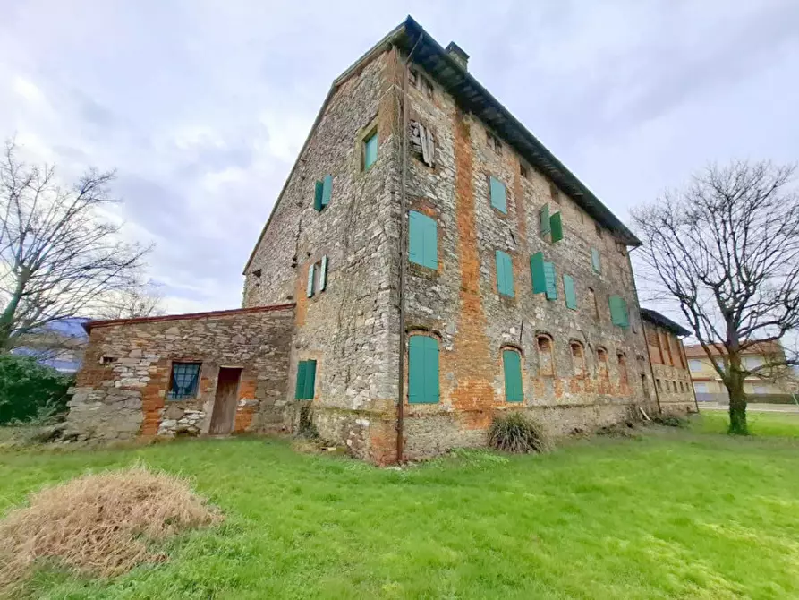 Immagine 4 di Rustico / casale in vendita  in Via San Francesco a Rovolon