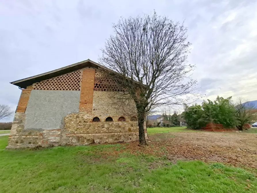 Immagine 5 di Rustico / casale in vendita  in Via San Francesco a Rovolon